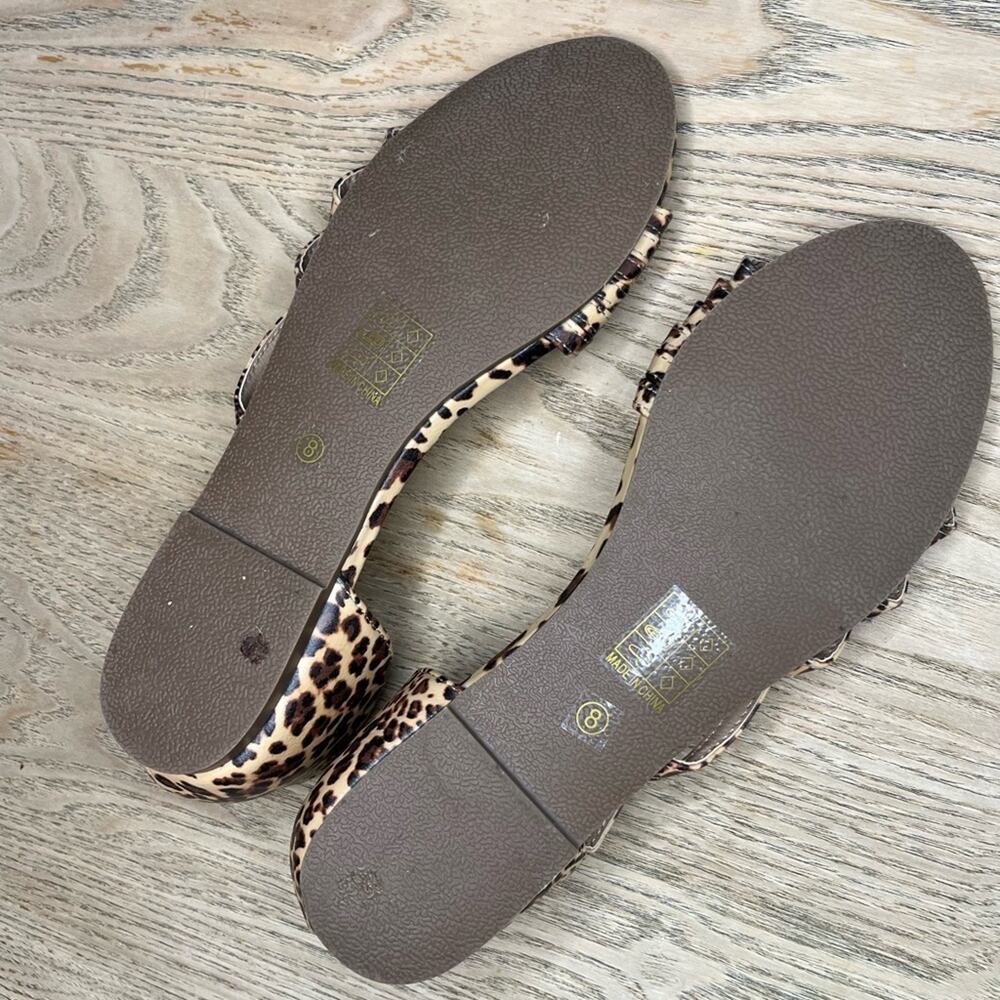 Journee Collection Leopard Print Dorsay Divina Flat Sandals Size 8 - Picture 6 of 7